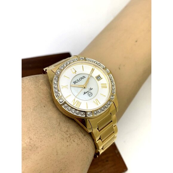 Bulova Women's Watch 98R294 Quartz Mother of Pearl White Dial Gold Crystals 32mm - Picture 5 of 14